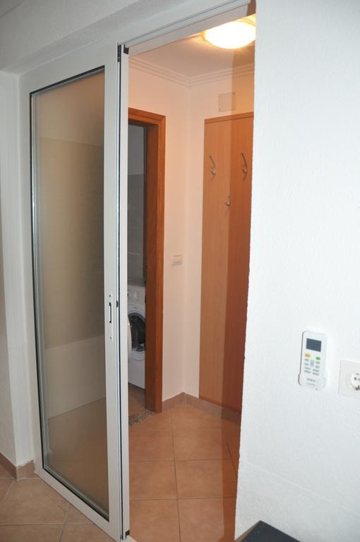 Franko Apartmani Zambratija  Bagian luar foto