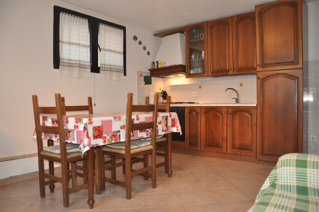Franko Apartmani Zambratija  Bagian luar foto