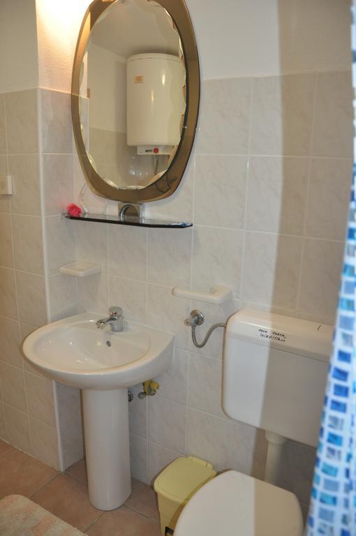 Franko Apartmani Zambratija  Bagian luar foto