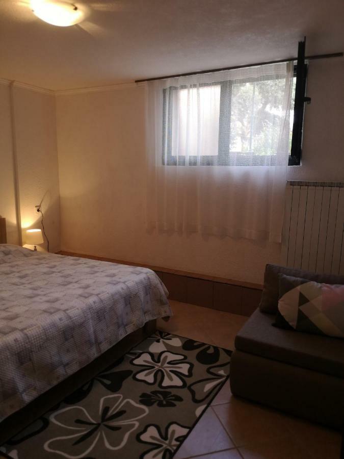 Franko Apartmani Zambratija  Bagian luar foto