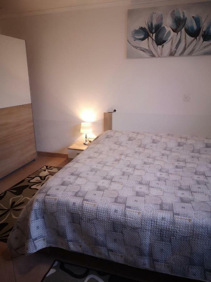 Franko Apartmani Zambratija  Bagian luar foto